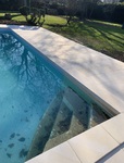Margelle de piscine en pierre du Périgord Montagnac crème