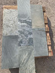 Pierre de bali adoucie, carrelage de piscine en quartzite