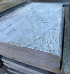 Bordure de bassin en pierre naturelle satinée, finition premium