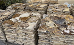 Parement pierre naturelle Or Rustique. Parement mural extérieur et intérieur à coller en pierre naturelle appareillage pierre sèche avec des tonalité et rendus typique de Méditerranée, Corse, Sardaigne, Provence, Grasse, Mandelieu