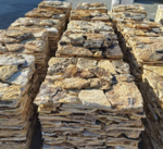 Parement pierre naturelle Or Rustique. Parement mural extérieur et intérieur à coller en pierre naturelle appareillage pierre sèche avec des tonalité et rendus typique de Méditerranée, Corse, Sardaigne, Provence, La Bocca