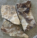 Parement pierre d'Or avec face arrière sciée