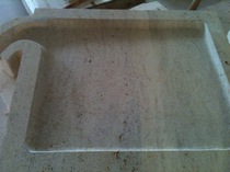 Evier massif en pierre naturelle et vieilli à la main