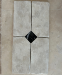 Atlas Beige 20x10cm + cabochon marbre noir