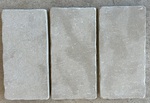 Dallage pierre du Maroc ATLAS Beige adouci, arêtes vibrées
