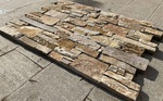 Pierre naturelle en quartzite Doré en Z pour habillage mur